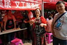 武汉沙发翻新换皮_家具维修补漆_布沙发地毯清洗_瓷砖背景墙维修-武汉